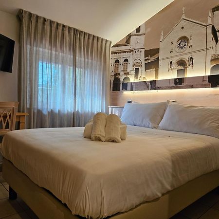 Hotel Cladan Assis Exterior foto