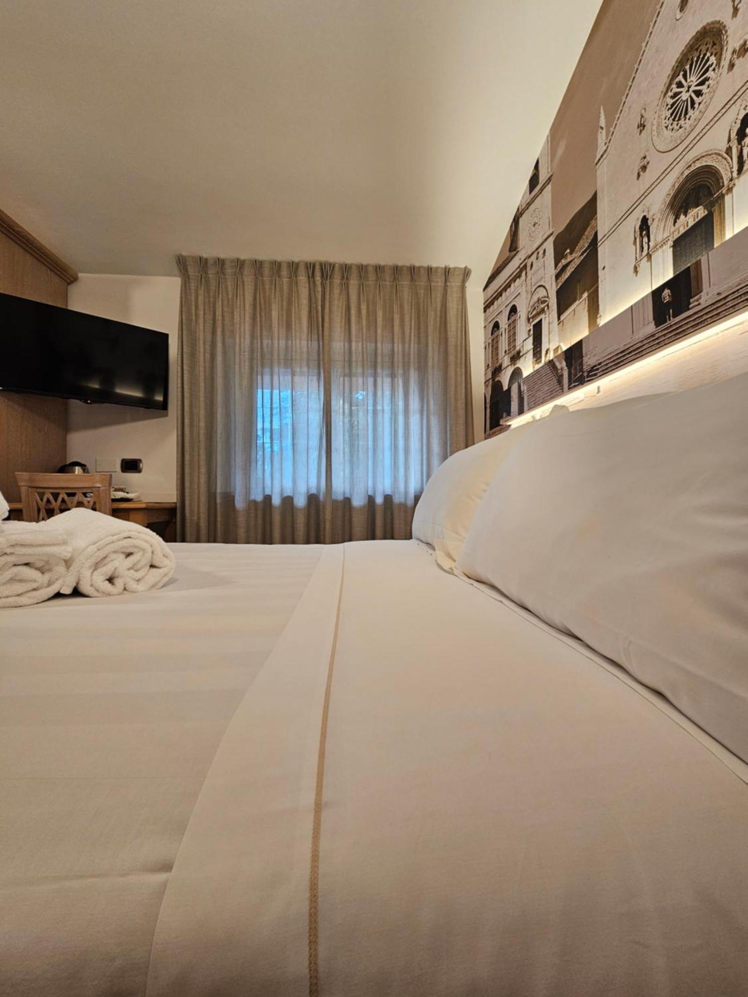 Hotel Cladan Assis Exterior foto
